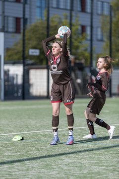 Bild 42 - wBJ St. Pauli - Walddoerfer : Ergebnis: 1:11